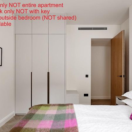 Modern Apartment & Rooms At Charing Cross London Bagian luar foto