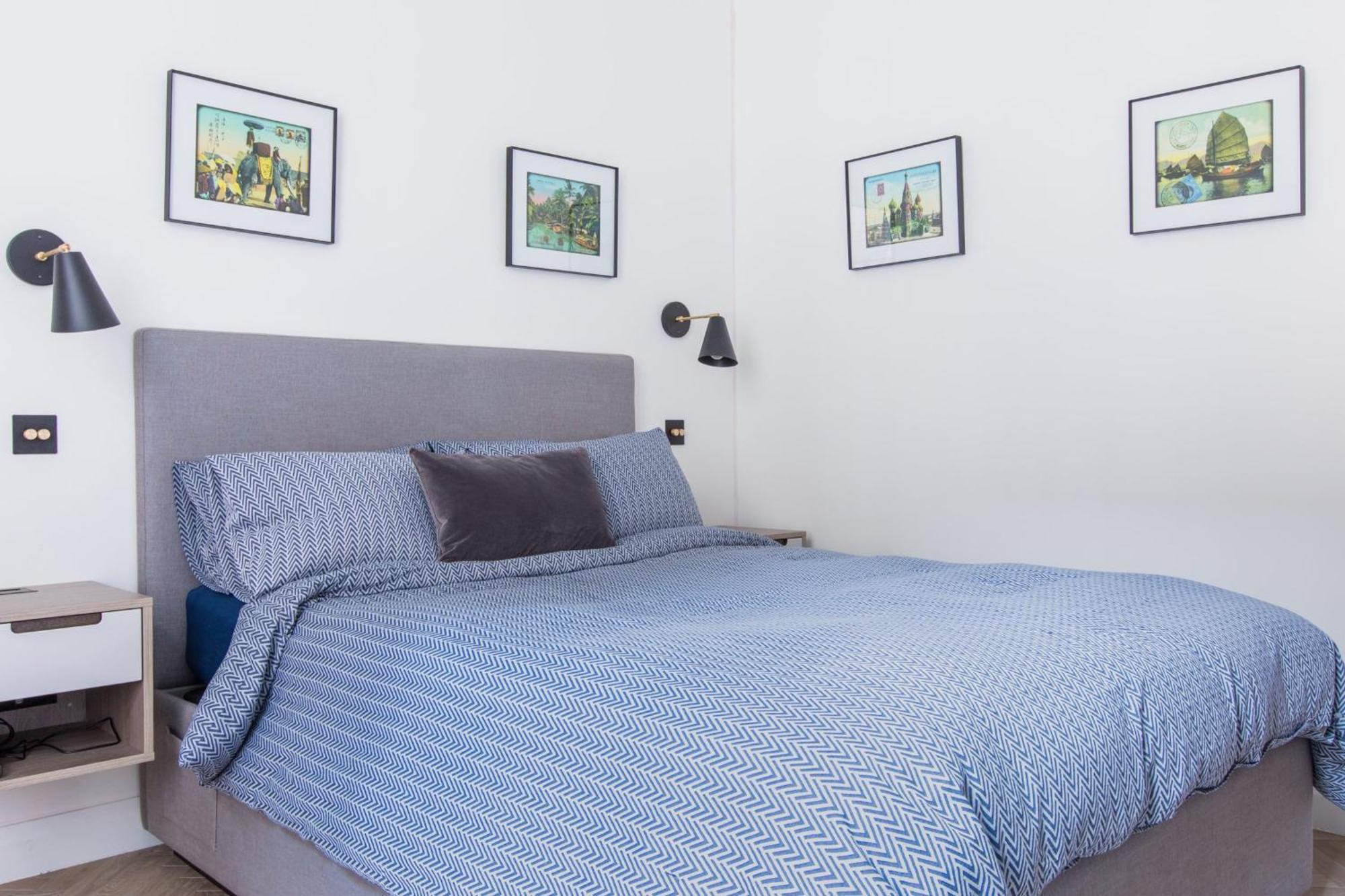 Modern Apartment & Rooms At Charing Cross London Bagian luar foto